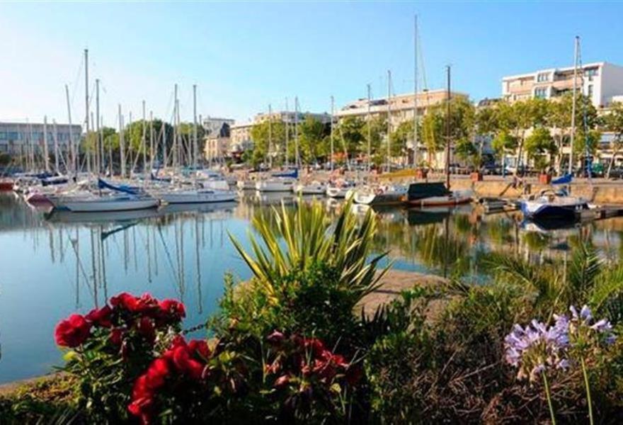 Appartement T2 50 m2,entierement, centre, calme à Lorient Extérieur photo